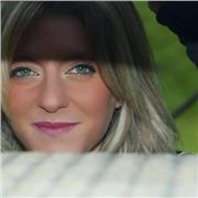 Ragazza laureata in psicologia offre lezione private sia ad adulti per imparare a gestire le proprie emozioni sia a ragazzi per avere un proprio metodo di studio